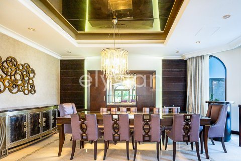 Снять в аренду виллу в Garden Homes, Пальма Джумейра, Дубай: 4 спальни, 689м², № 38116 - фото 26