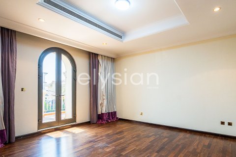 Снять в аренду виллу в Garden Homes, Пальма Джумейра, Дубай: 4 спальни, 689м², № 38116 - фото 4