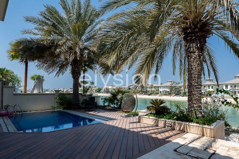 Снять в аренду виллу в Garden Homes, Пальма Джумейра, Дубай: 4 спальни, 689м², № 38116 - фото 12