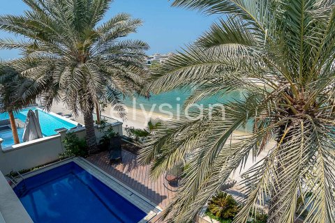 Снять в аренду виллу в Garden Homes, Пальма Джумейра, Дубай: 4 спальни, 689м², № 38116 - фото 23