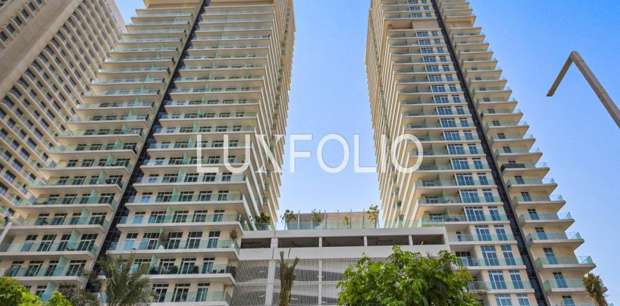 Квартира в EMAAR Beachfront, Dubai Harbour, Дубай, 2 спальни, 106м², № 45599