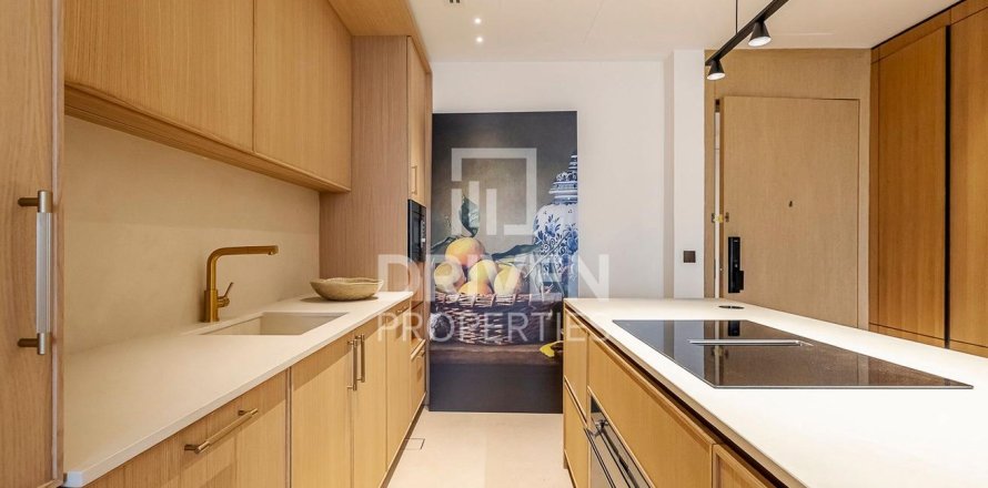 Apartment in Al Wasl, Dubai 2 bedrooms, 132.11 sq.m. № 140179