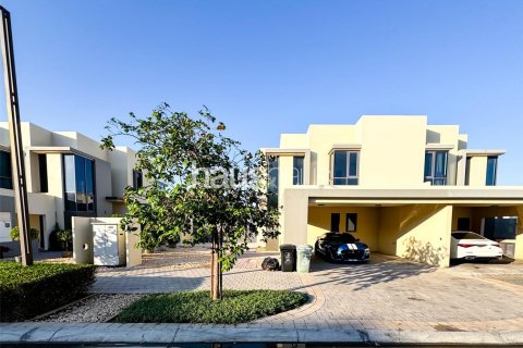 Снять в аренду виллу в Maple at Dubai Hills Estate, Дубай Хилс Эстейт, Дубай: 4 спальни, 272м², № 45197 - фото 3