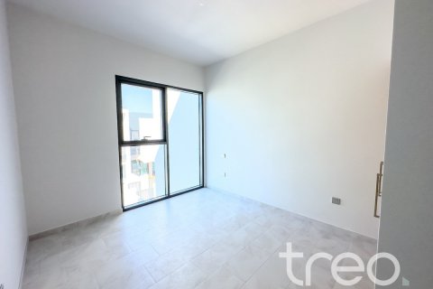 Снять в аренду виллу в Villanova, Dubai Land, Дубай: 3 спальни, 181.35м², № 136208 - фото 2