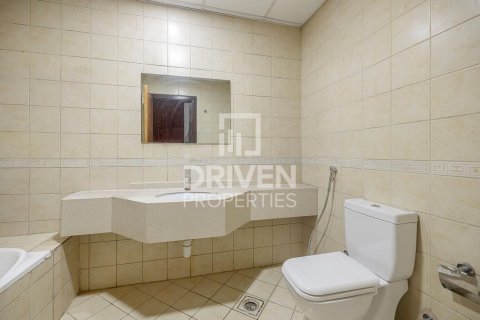 Apartamento en Dubai Sports City, Dubai, 2 dormitorios, 131.74 m², № 138644 - foto 13