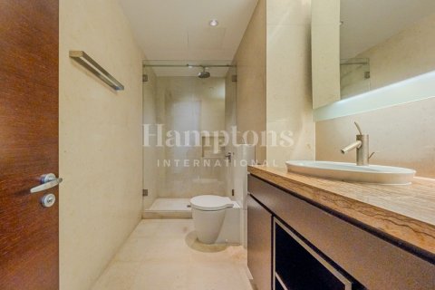 Appartement à Burj Khalifa, Dubai, 3 chambres, 216.73526676 m², № 118441 - photo 18