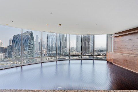 Квартира в Бурдж-Халифе, Дубай, 3 спальни, 216.735м², № 118441