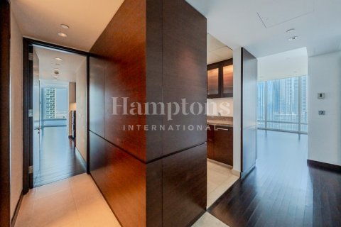 Appartement à Burj Khalifa, Dubai, 3 chambres, 216.73526676 m², № 118441 - photo 12