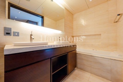 Appartement à Burj Khalifa, Dubai, 3 chambres, 216.73526676 m², № 118441 - photo 20