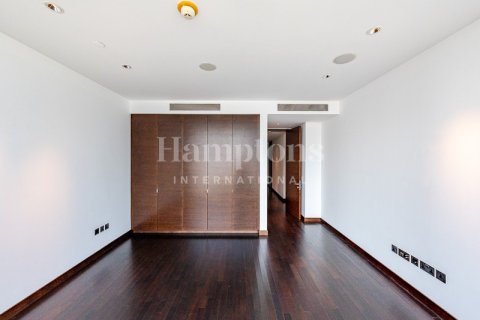 Appartement à Burj Khalifa, Dubai, 3 chambres, 216.73526676 m², № 118441 - photo 30