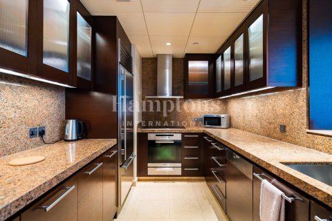 Apartamento en Burj Khalifa, Dubai, 1 dormitorio, 101.81982994 m², № 118442 - foto 12