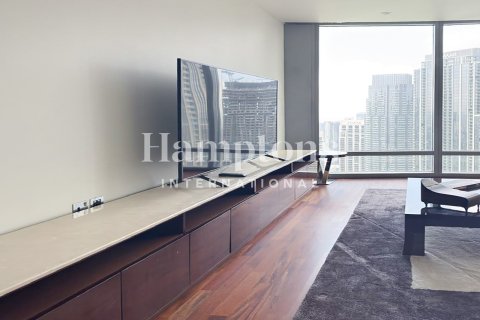Apartamento en Burj Khalifa, Dubai, 1 dormitorio, 101.81982994 m², № 118442 - foto 8