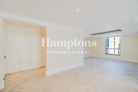 Dúplex en Jumeirah Beach Residence, Dubai, 4 dormitorios, 585.91971137 m², № 118443 - foto 17