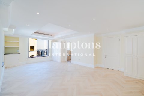 Dúplex en Jumeirah Beach Residence, Dubai, 4 dormitorios, 585.91971137 m², № 118443 - foto 7