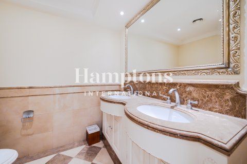 Dúplex en Jumeirah Beach Residence, Dubai, 4 dormitorios, 585.91971137 m², № 118443 - foto 4