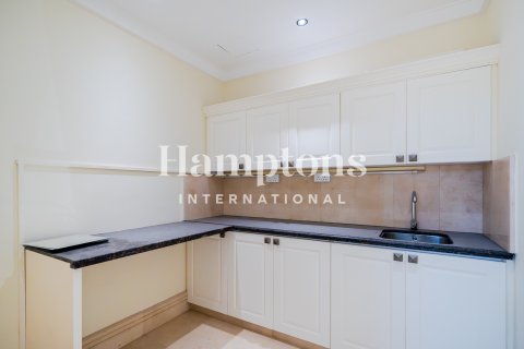 Dúplex en Jumeirah Beach Residence, Dubai, 4 dormitorios, 585.91971137 m², № 118443 - foto 15