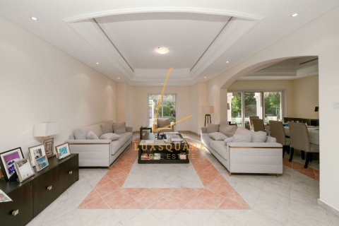 Villa in Green Community West, Green Community, Dubai 5 bedrooms, 882 sq.m. № 112337