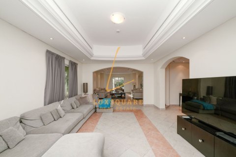 Villa in Green Community West, Green Community, Dubai 5 bedrooms, 882 sq.m. № 112337 - photo 24