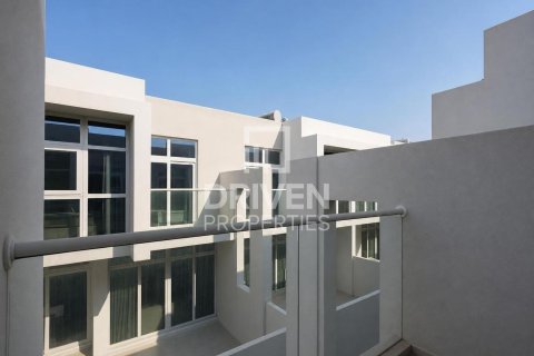 Townhouse in Dubai 3 bedrooms, 112.23 sq.m. № 140793 - photo 21