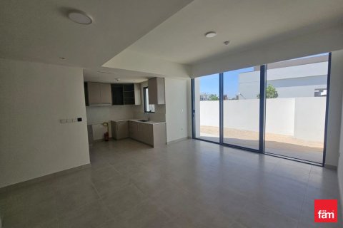 Villa in Dubai 4 bedrooms, 351.7 sq.m. № 109817 - photo 3