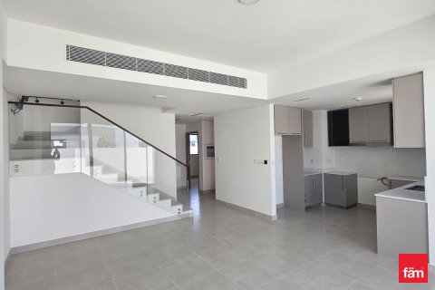 Villa in Dubai 4 bedrooms, 351.7 sq.m. № 109817 - photo 5