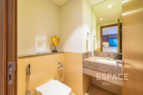 Apartment in Downtown Dubai (Downtown Burj Dubai), Dubai 3 bedrooms, 140 sq.m. № 122555 - photo 7