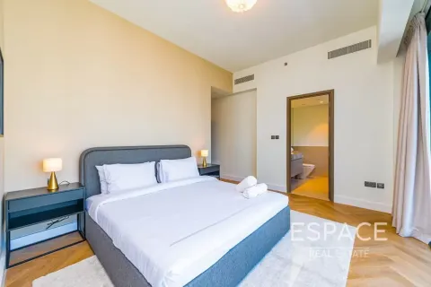 Apartment in Downtown Dubai (Downtown Burj Dubai), Dubai 3 bedrooms, 140 sq.m. № 122555 - photo 10