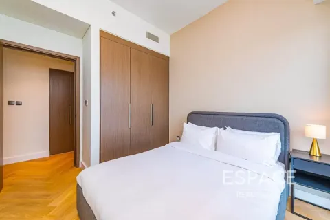 Apartment in Downtown Dubai (Downtown Burj Dubai), Dubai 3 bedrooms, 140 sq.m. № 122555 - photo 16