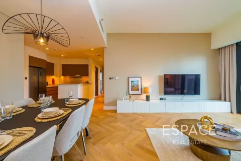 Apartment in Downtown Dubai (Downtown Burj Dubai), Dubai 3 bedrooms, 140 sq.m. № 122555 - photo 2