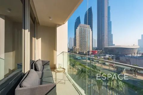 Apartment in Downtown Dubai (Downtown Burj Dubai), Dubai 3 bedrooms, 142 sq.m. № 122554 - photo 2