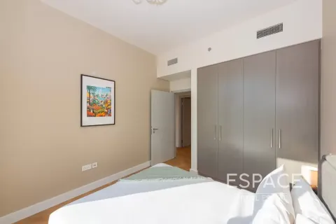 Apartment in Downtown Dubai (Downtown Burj Dubai), Dubai 3 bedrooms, 142 sq.m. № 122554 - photo 12