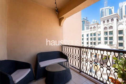 Apartment in Old Town, Dubai 3 bedrooms, 183 sq.m. № 44750 - photo 14
