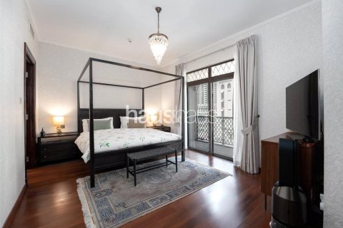 Apartment in Old Town, Dubai 3 bedrooms, 183 sq.m. № 44750 - photo 8
