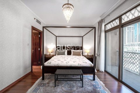 Apartment in Old Town, Dubai 3 bedrooms, 183 sq.m. № 44750 - photo 7
