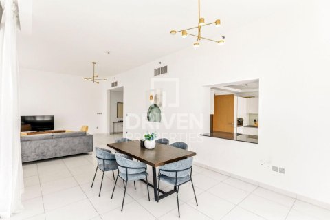 Appartement à Al Satwa, Dubai, 2 chambres, 179.95 m², № 128191 - photo 8