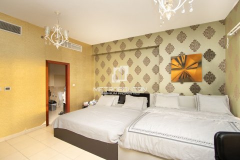 Apartment in Shams, Jumeirah Beach Residence, Dubai 2 bedrooms, 170 sq.m. № 73262 - photo 7