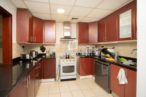 Apartment in Shams, Jumeirah Beach Residence, Dubai 2 bedrooms, 170 sq.m. № 73262 - photo 4