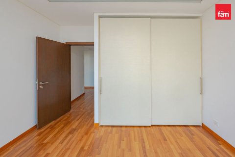Apartment in DIFC, Dubai 3 bedrooms, 190.5 sq.m. № 124552 - photo 12