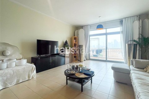 Apartment in The Views, Dubai 2 bedrooms, 123 sq.m. № 43296 - photo 6