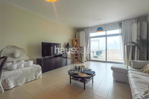 Apartment in The Views, Dubai 2 bedrooms, 123 sq.m. № 43296 - photo 12
