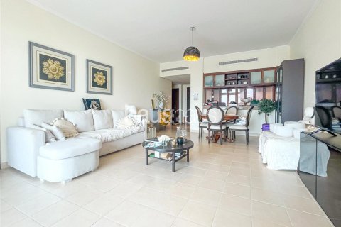 Apartment in The Views, Dubai 2 bedrooms, 123 sq.m. № 43296 - photo 5
