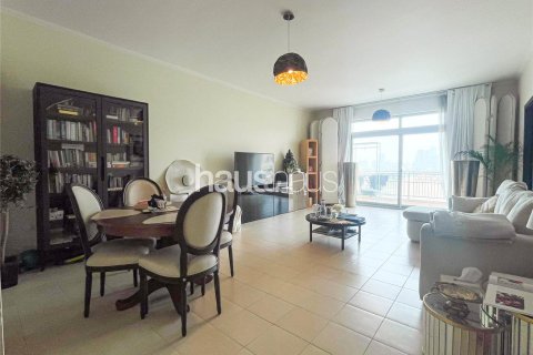 Apartment in The Views, Dubai 2 bedrooms, 123 sq.m. № 43296 - photo 3