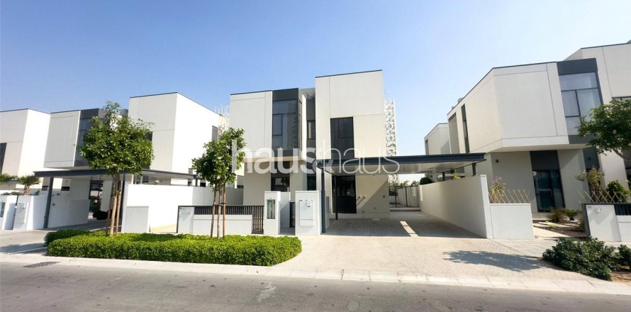 Villa in Murooj Al Furjan, Al Furjan, Dubai 4 bedrooms, 331 sq.m. № 43275