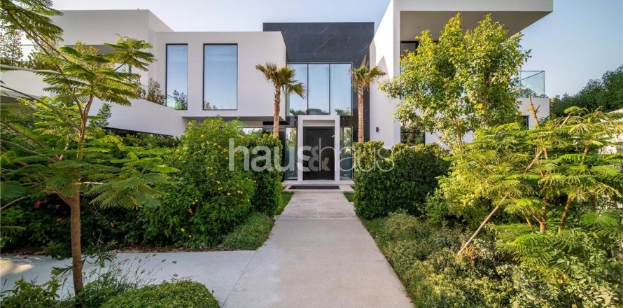 Villa en Al Barari, Dubai, 4 dormitorios, 839 m², № 43285