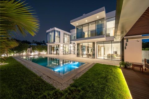 Villa en Al Barari, Dubai, 4 dormitorios, 839 m², № 43285 - foto 12