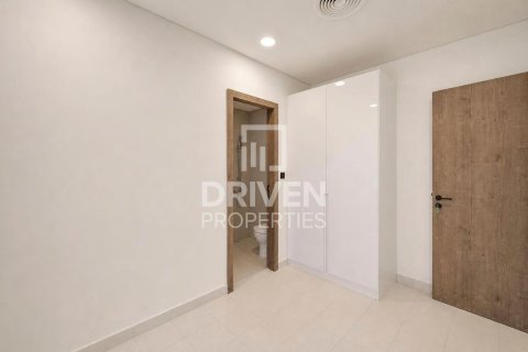 Снять в аренду таунхаус в Dubai Land, Дубай: 3 спальни, 232.72м², № 138762 - фото 6