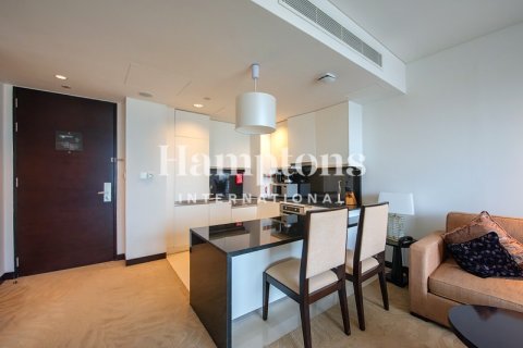 Снять в аренду квартиру в The Address Dubai Marina, Дубай Марина, Дубай: 1 спальня, 81.75464000м², № 123705 - фото 17