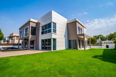 Вилла в Emirates Hills, Дубай, 7 спален, 975м², № 3755