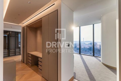 Apartamento en Dubai Internet City, Dubai, 4 dormitorios, 447.33 m², № 140603 - foto 17