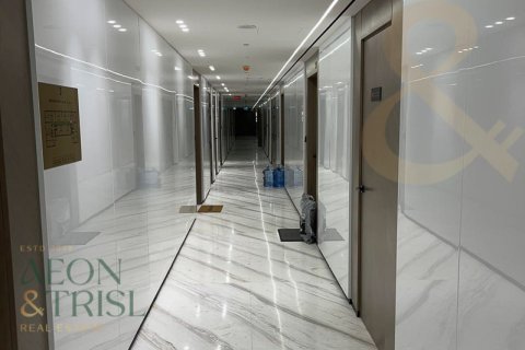 Apartamento en BINGHATTI CREEK en Al Jaddaf, Dubai, 3 dormitorios, 141 m², № 62579 - foto 2